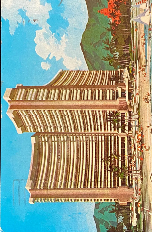 Sheraton-Waikiki Hotel, Honululu, Hawaii - Vintage Postcard