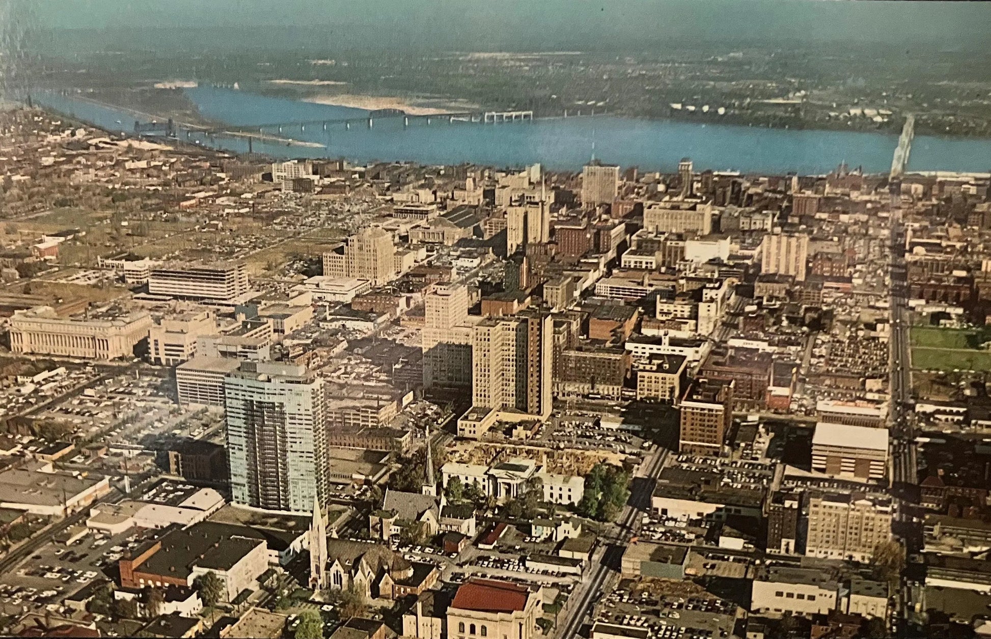 Aerial View of Louisville, Kentucky - Photo: Billy Davis - Vintage Urban Postcard