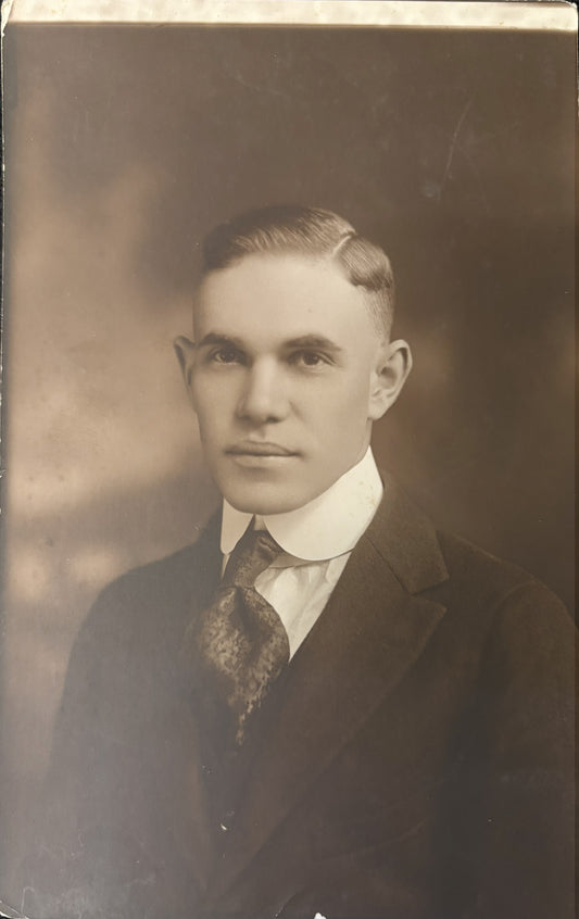 Young Man Looking Successful - High Quality Vintage Graduation Photo - Late 19th Century Cabinet Card