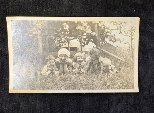 1899 Fun Family Photo of Children with Parents - 1890s-1900s RARE Humorous American Family Photo - Dutch Midwest Family