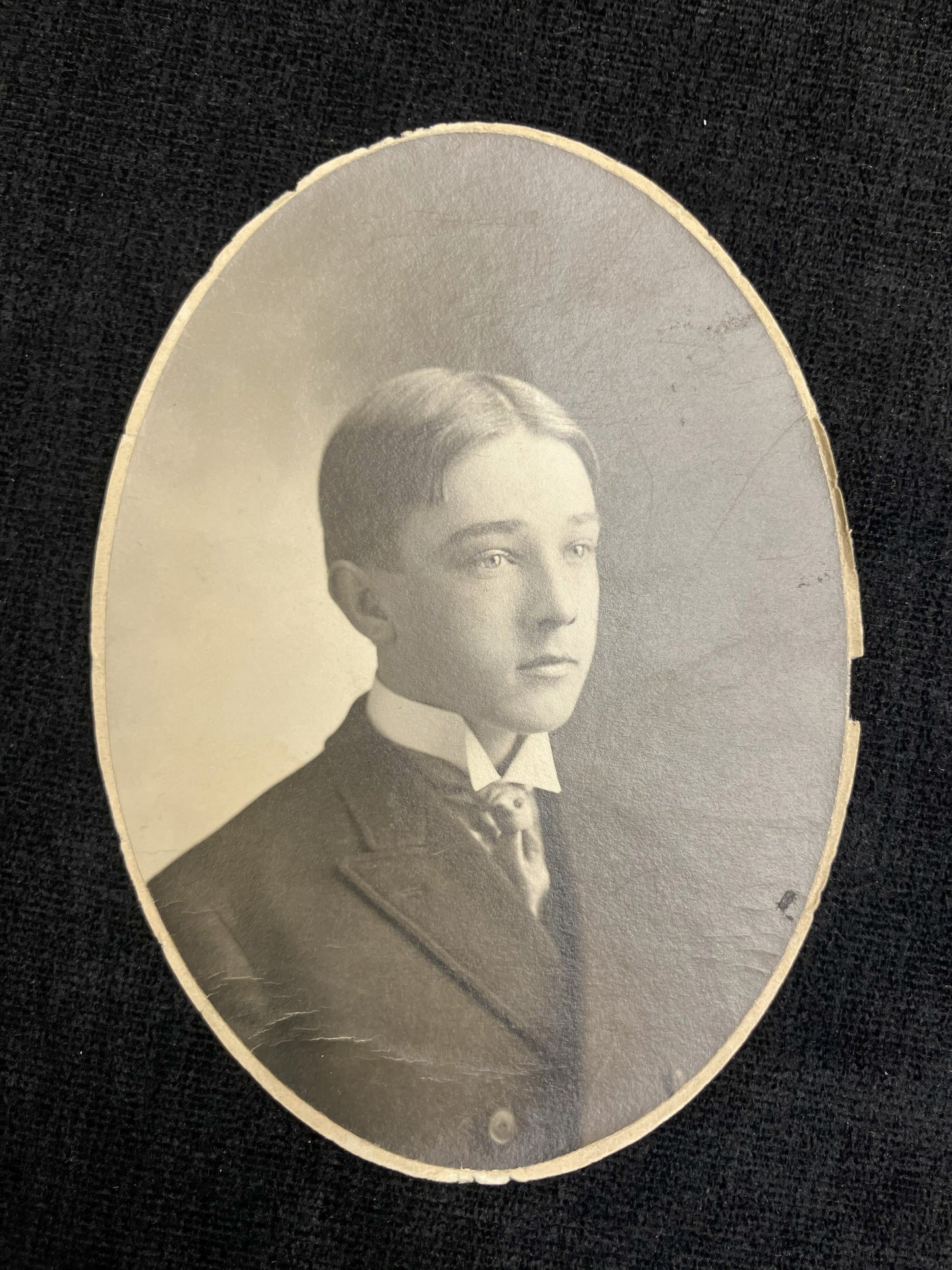 Young Victorian Man All Dressed Up - Late 19th Century Cabinet Card Oval Photo - 1890s Boys Fashion