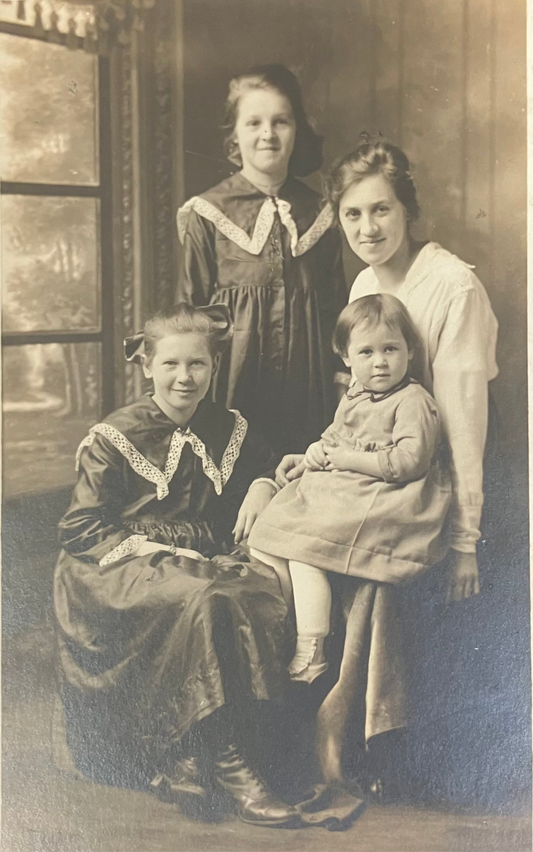 1919 Mother and 3 Daughters RPPC - 1920s Women's Fashion - Rare Photo 1919 Twin Girls Black and White Home Photography