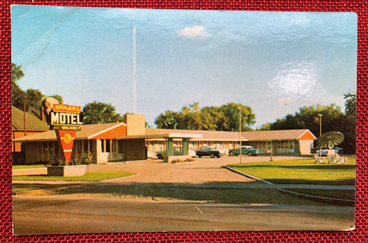 Mohawk Motel - Brantford, Ontario, Canada - 1950s Postcard