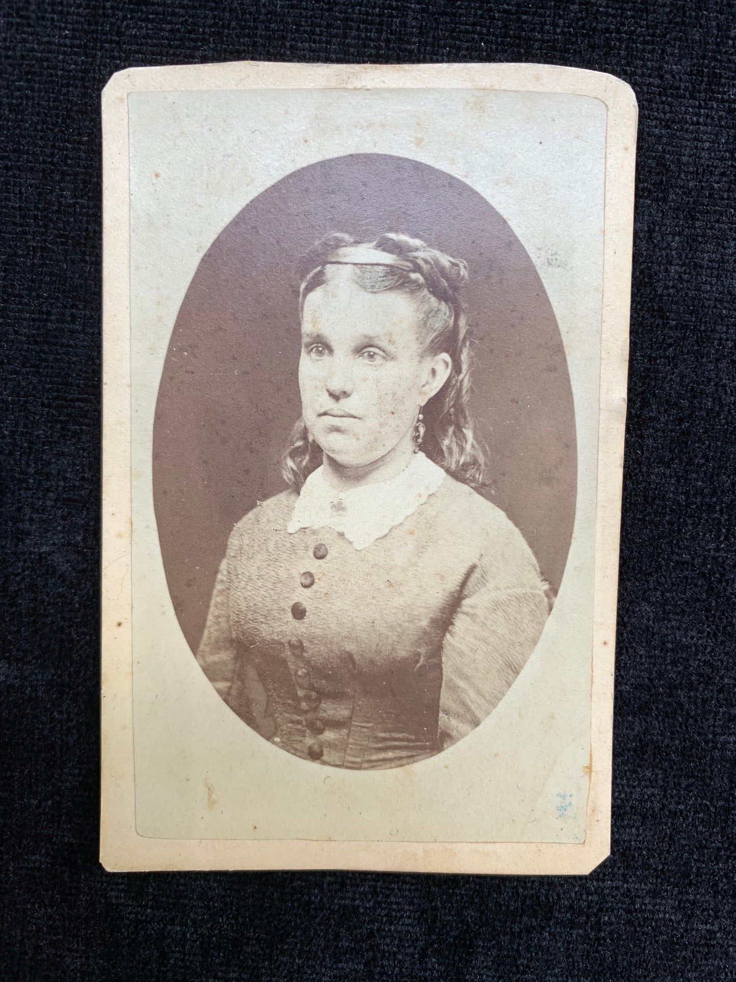 1880s Siblings in Ornate Victorian Setting - Vintage Indiana Carte de Visite