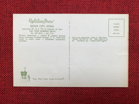 Sioux City, Iowa Holiday Inn Hotel Vintage Postcard