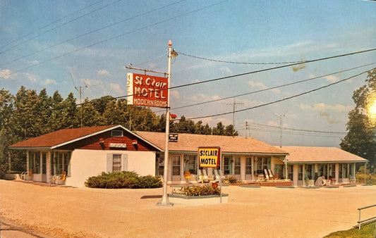 St. Clair Motel - St. Clair, Missouri - 1950s Postcard