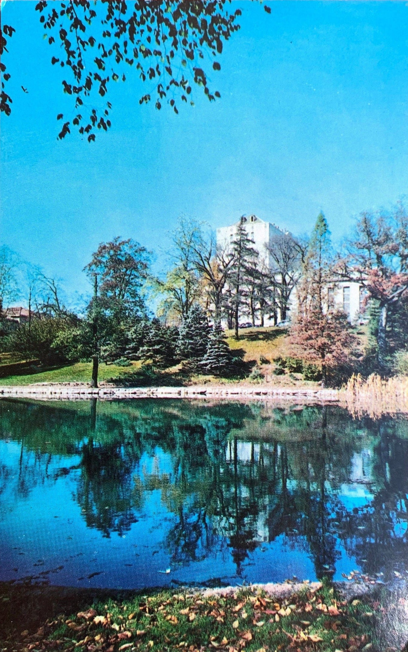 Ohio State University's William Oxley Thompson Memorial Library, Columbus, Ohio - Vintage Postcard