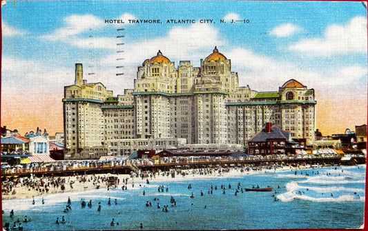 Hotel Traymore, Atlantic City, New Jersey - Linen Postcard