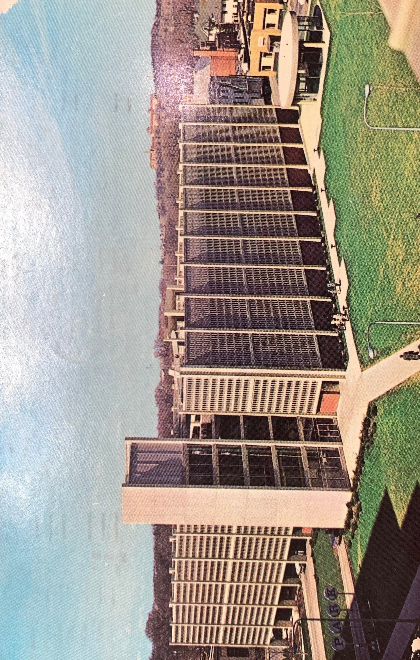 Damon Parkade, Rochester, Minnesota - Vintage Postcard