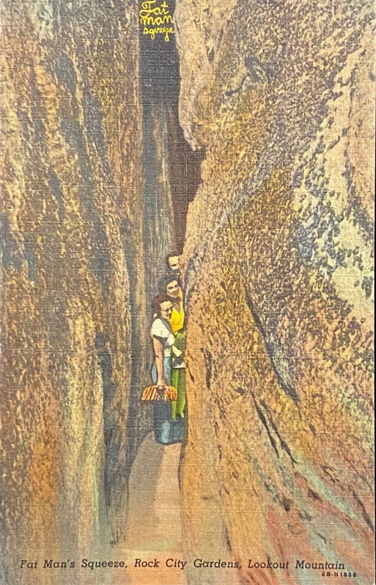 Fat Man's Squeeze - Rock City Gardens - Lookout Mountain, Georgia - 1946 Linen Postcard