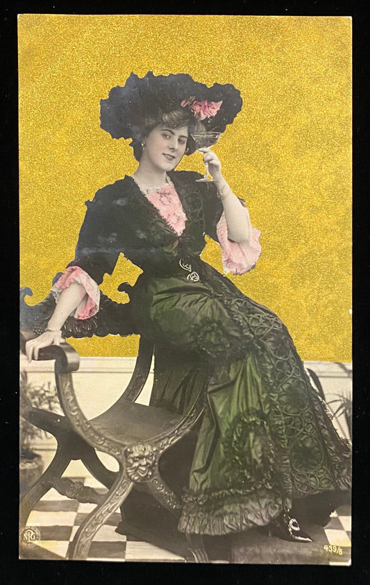 Photograph of 1890s Woman - Vintage Postcard