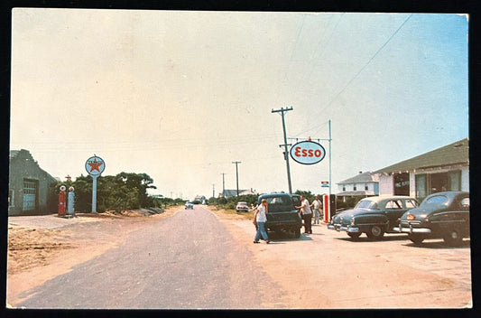 Street Scene of Hatteras, North Carolina - Vintage Postcard