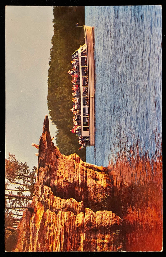 The Swallow's Nest Riverview Boat Line, Upper Dells- Wisconsin Dells, Wisconsin