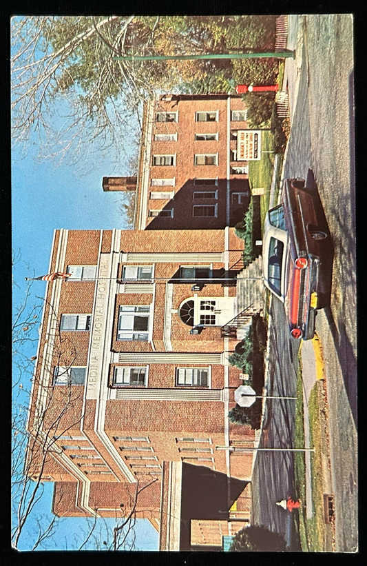 Medina Memorial Hospital -  Medina, New York - Vintage Postcard
