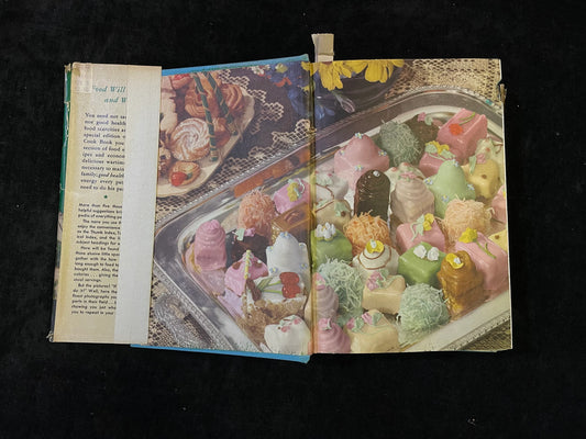 The American Woman's Cook Book - Wartime Edition - With Dust Jacket - Ruth Berolzheimer