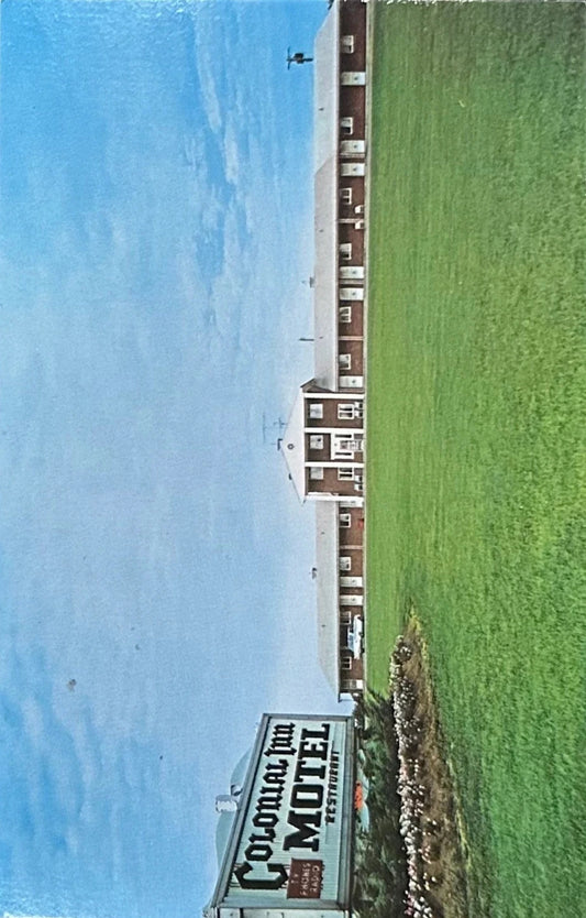 Colonial Inn Motel- Vintage Postcard