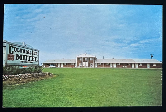 Colonial Inn Motel- Vintage Postcard