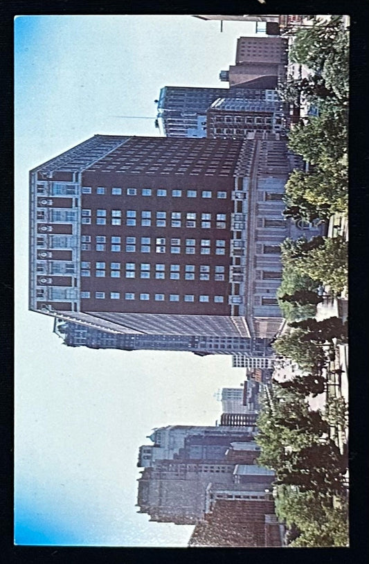 The Statler Hilton Hotel, Detroit, Michigan - Vintage Postcard