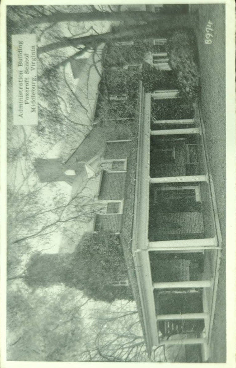 Administration Building Fowcroft School, Middleburg, Virginia - Vintage Postcard
