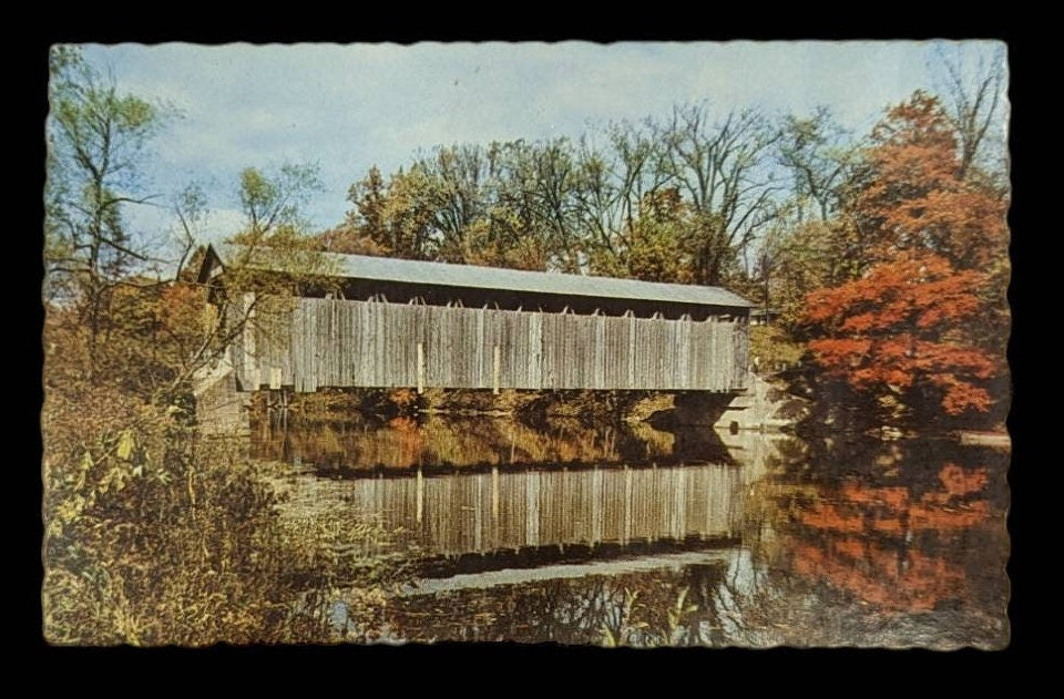 Fallasburg Covered Bridge, Lowell, Michigan - Vintage Postcard