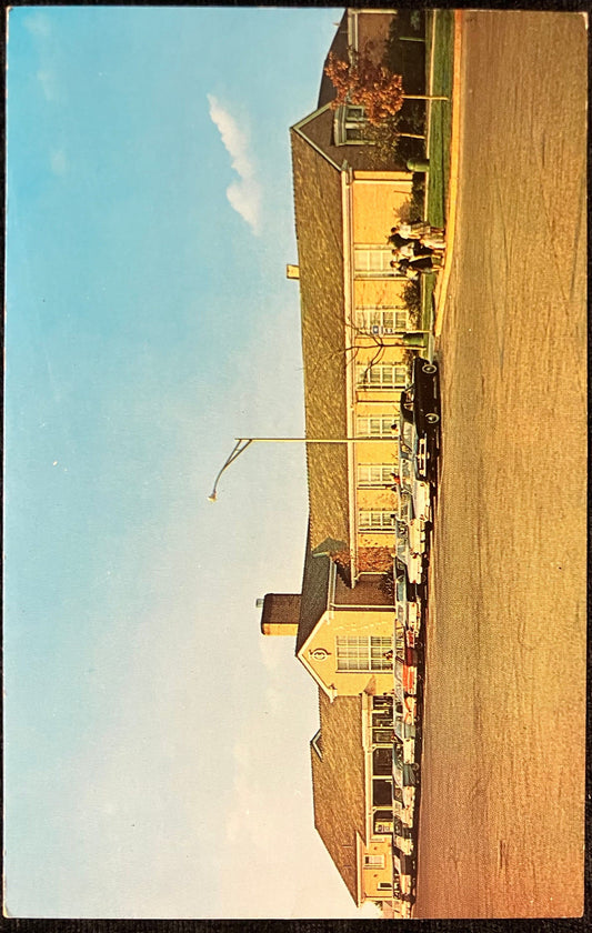 Service Plaza - Ohio Turnpike - 1950 and 60 automobiles - Photo by John Penrod - Vintage Postcard