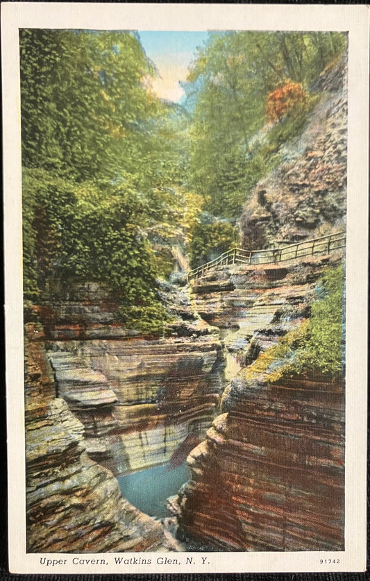 Upper Cavern, Watkins Glen, New York - Vintage Postcard