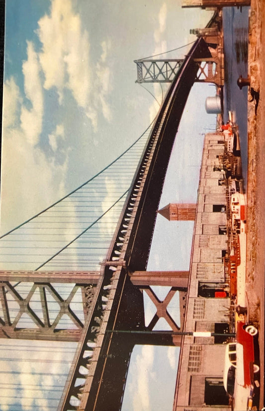 Benjamin Franklin Bridge over Delaware River in Philadelphia, Pennsylvania - Vintage Postcard