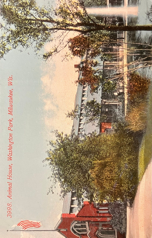 Animal House, Washington Park Zoo, Milwaukee, Wisconsin - Vintage Zoo Postcard