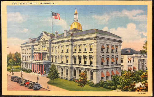 State Capitol, Trenton, New Jersey - Vintage Capitol Postcard - 1930s automobiles in front of the Capital