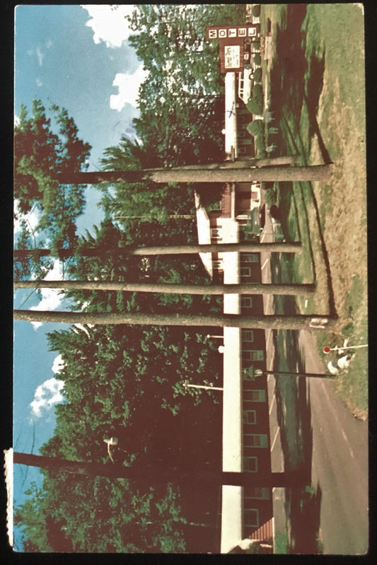 Bambi Park Motel Iron Mountain, Michigan - 1980's Vintage Postcard