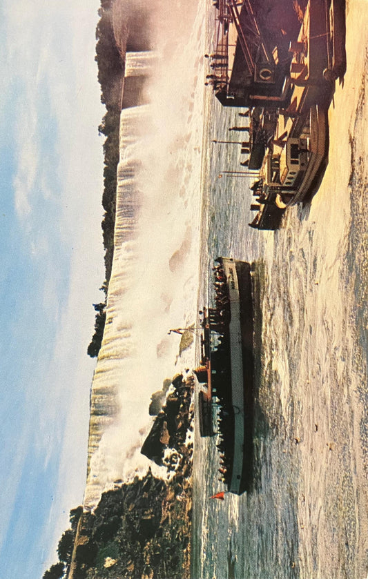 Maid of the Mist - Niagara Falls, Canada - Printed in Canada - Vintage International Postcard