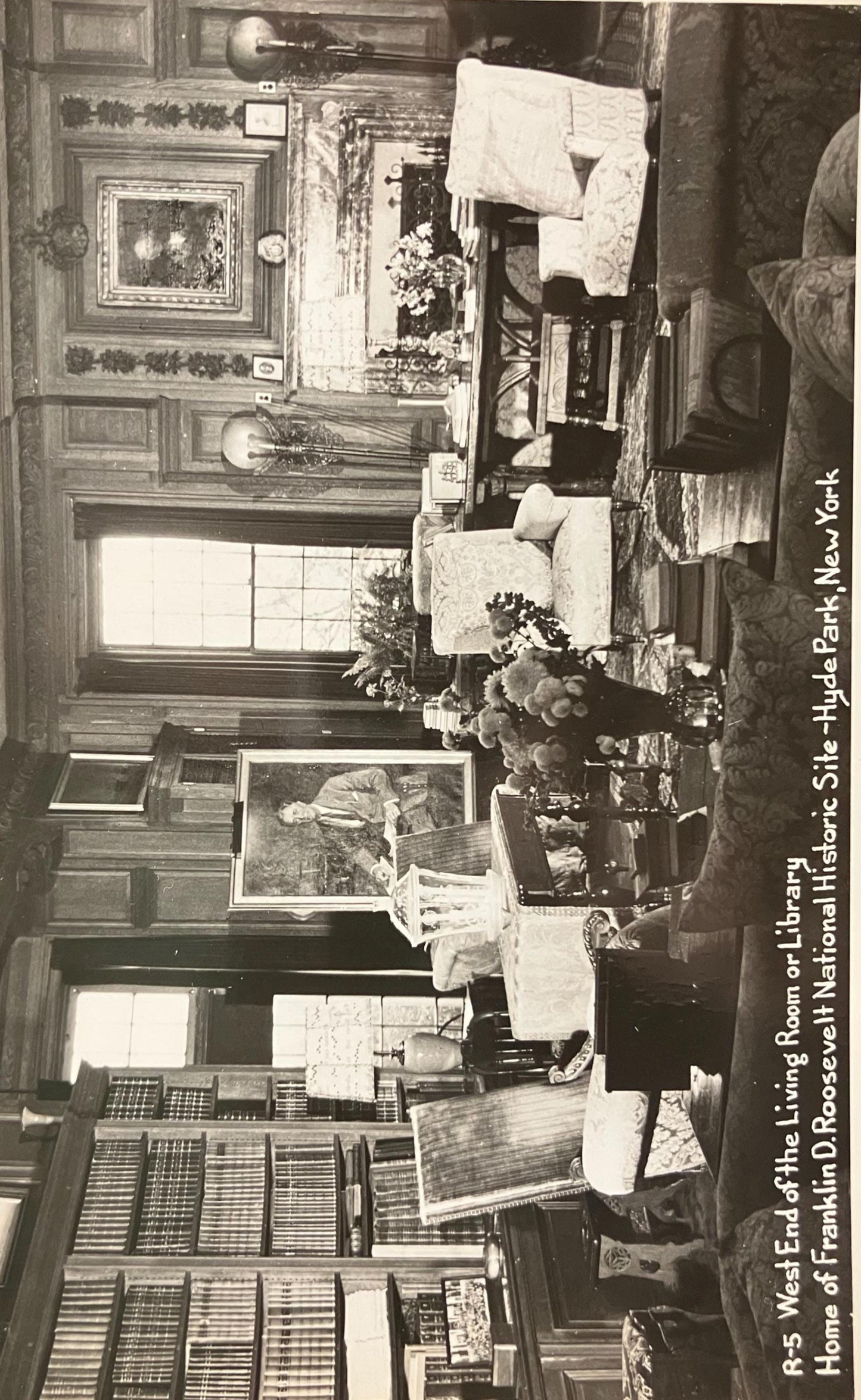 RPPC - The West End of the Living Room or Library, the Home of Franklin D. Roosevelt National Historic Site at Hyde Park, New York.