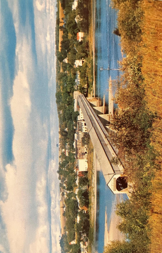 Longest Covered Bridge in the World - Hartland, New Brunswick, Canada - Color: S. J. Hayward - Vintage International Postcard