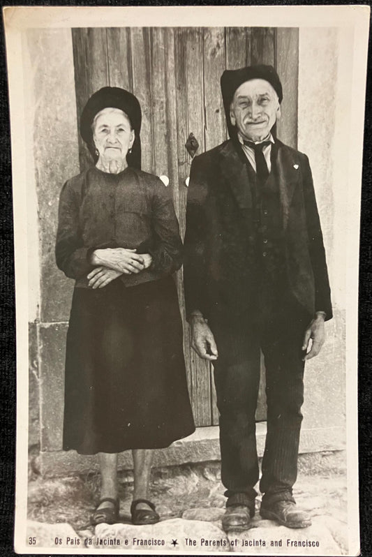 RPPC - Os Pais da Jacinta e Francisco The Parents of Jacinta and Francisco - Portugal - Were Seers Of Fatima - 1916 Catholic Shepard Children
