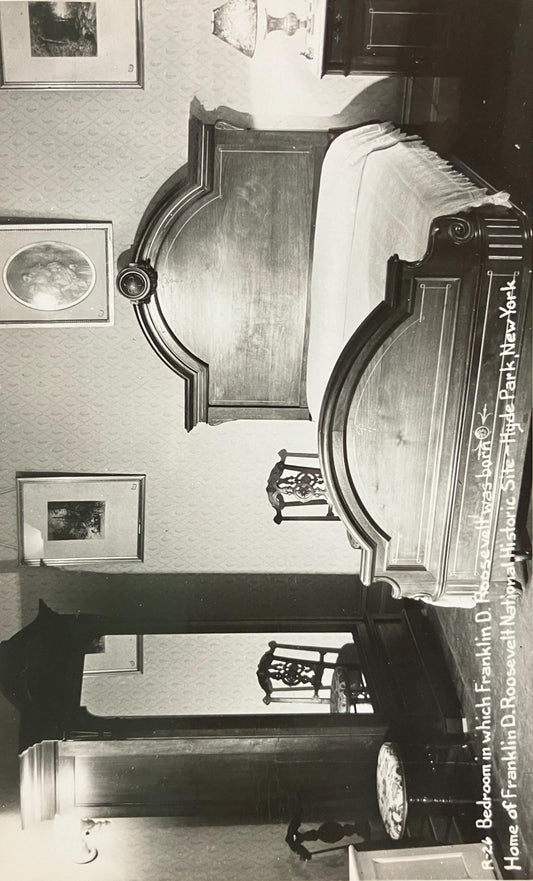 RPPC - Bedroom in which Franklin D. Roosevelt was Born Home of Franklin D. Roosevelt National Historic Site - Hyde Park, New York