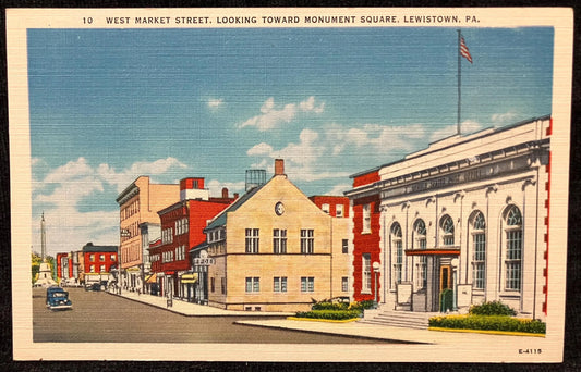 West Market Street, Looking Toward Monument Square, Lewistown, Pennsylvania - Vintage Postcard