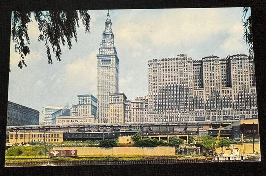 Cleveland, Ohio - Vintage Postcard