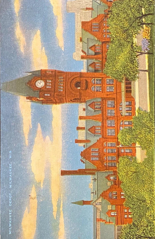 Milwaukee Depot - Milwaukee, Wisconsin - 1940s Linen Postcard