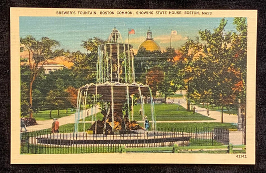 Brewer's Fountain - Boston Common - Showing State House - Boston, Massachusetts - 1940s Linen Postcard