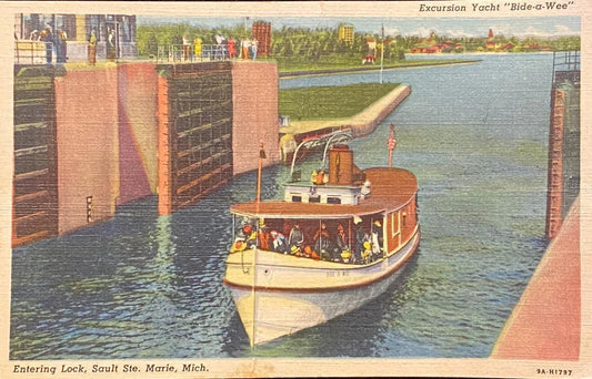 Excursion Yacht - "Bide-a-Wee" - Entering Lock - Sault Ste. Marie, Michigan - 1939 Linen Postcard