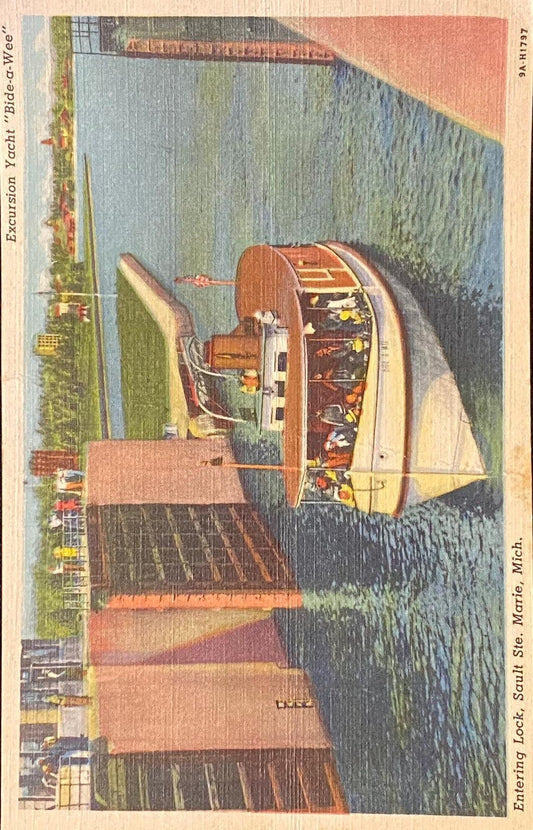 Excursion Yacht - "Bide-a-Wee" - Entering Lock - Sault Ste. Marie, Michigan - 1939 Linen Postcard