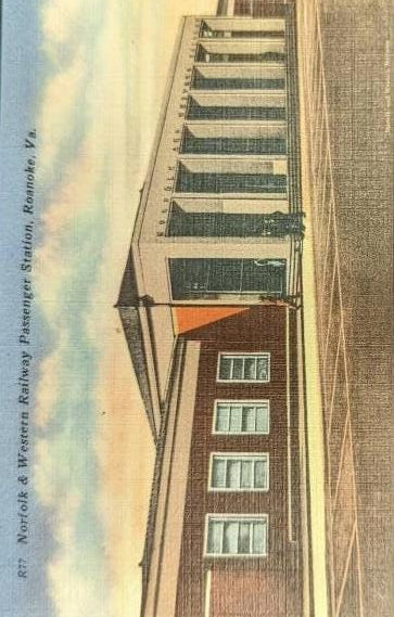 Norfolk & Western Railway Passenger Station - Roanoke, Virginia - 1930s/1940s Linen Postcard