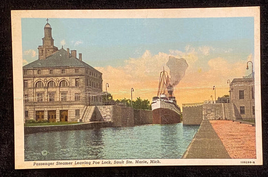 Passenger Steamer - Poe Lock - Sault Ste. Marie, Michigan - 1940s Linen Postcard
