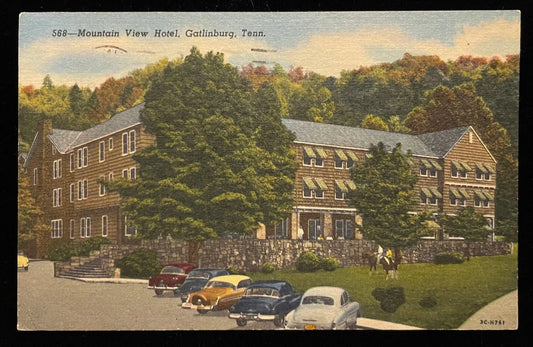 Mountain View Hotel, Gatlinburg, Tennessee - Vintage Postcard