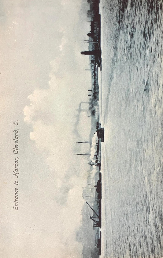 Entrance to Harbor, Cleveland, Ohio - Vintage Postcard