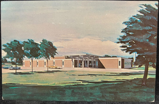 The Mankato Clinic, Minnesota - Vintage Hospital Postcard