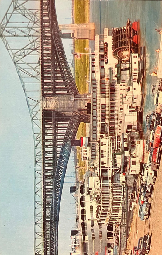 Steamboats on Riverfront - Mississippi Levee, St. Louis, Missouri - Photo by Jack Zehrt - Vintage Postcard