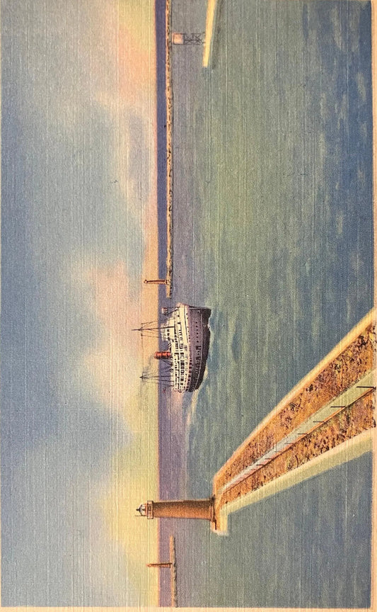 Steamer Entering Harbor, Muskegon, Michigan - Vintage Harbor Postcard