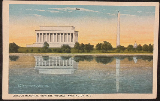 Lincoln Memorial from of the Potomac, Washington D. C., Maryland - Copyright: BS. Reynolds Co. - Vintage Postcard