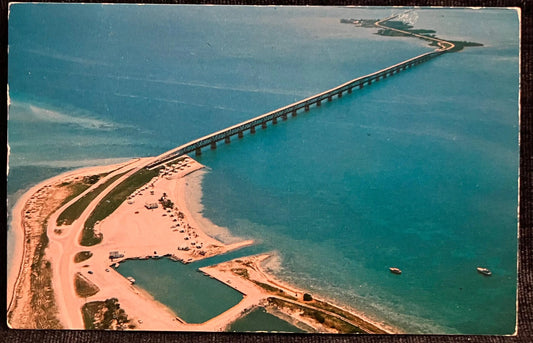 Bahia Honda Bridge connecting Key West to Mainland Florida - Photo: Ed Swift - Vintage Highway Postcard